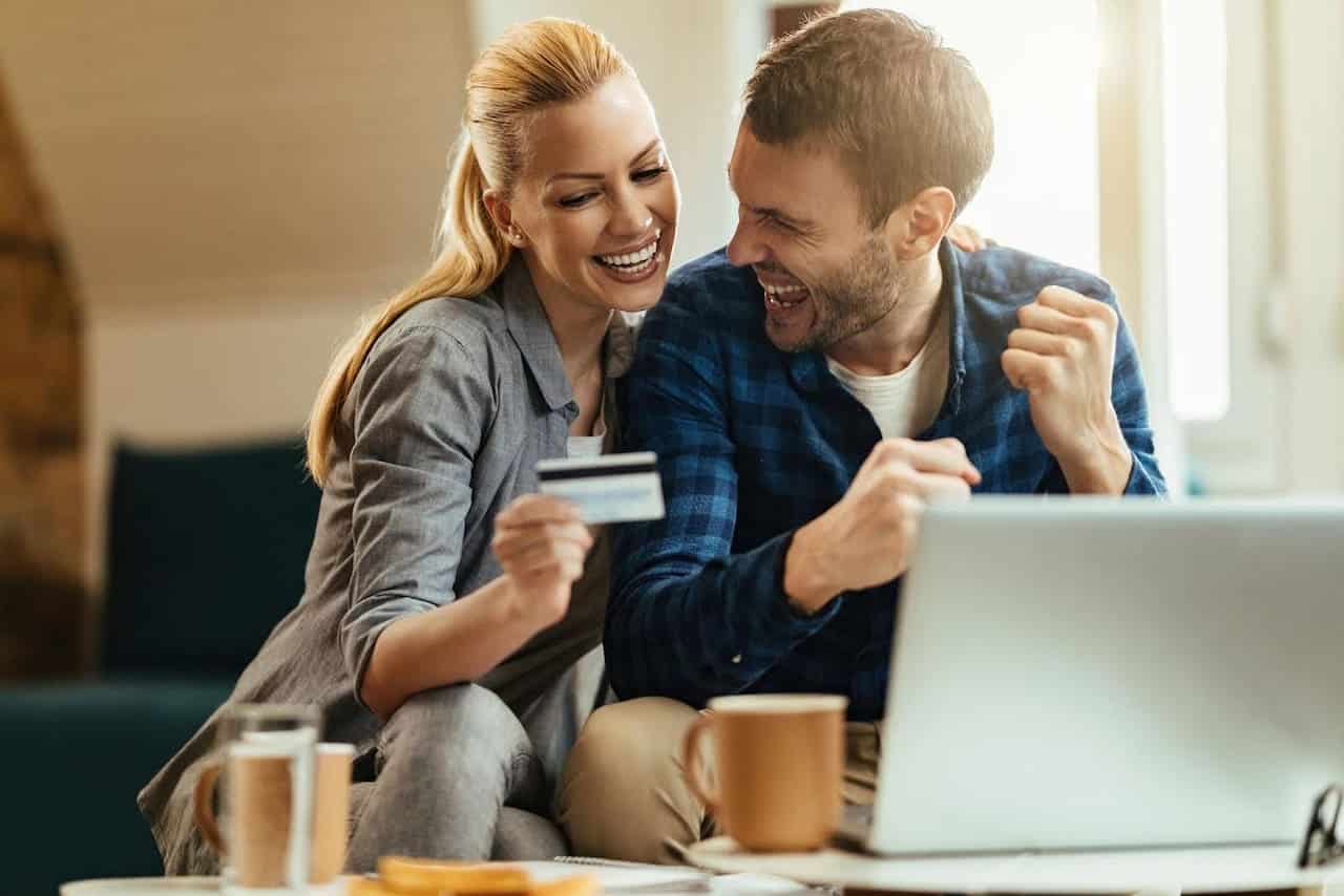 Remplacer les cartes de crédit : comment ça marche